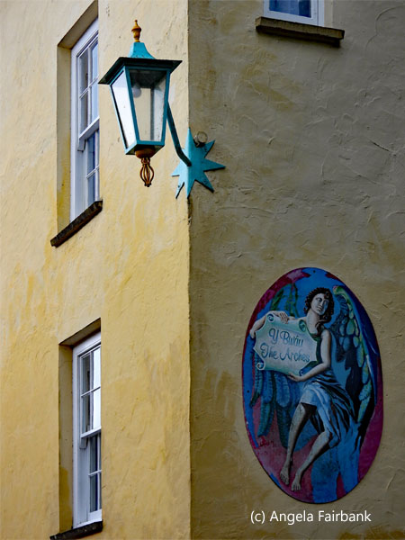 wall in port meirion