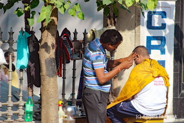 barber in street