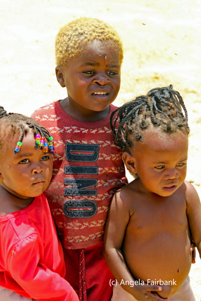 3 toddlers vertical