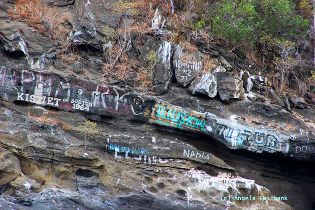 graffiti at tagus bay-2