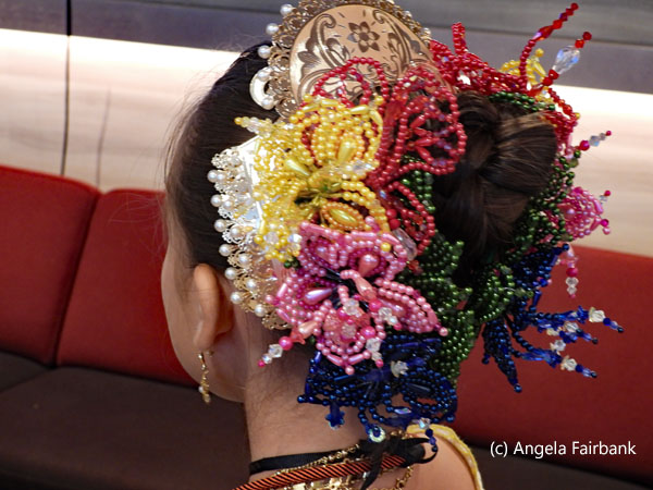 head dress of girl dancer 4