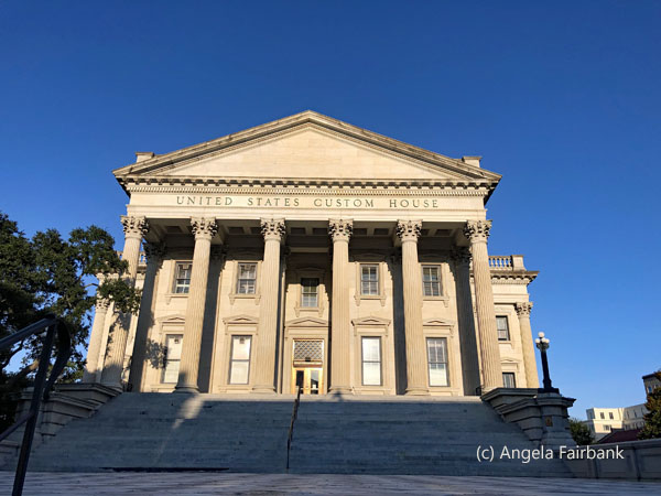 custom house