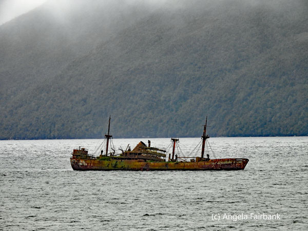 shipwreck 2