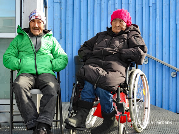 elderly couple at shopping centre